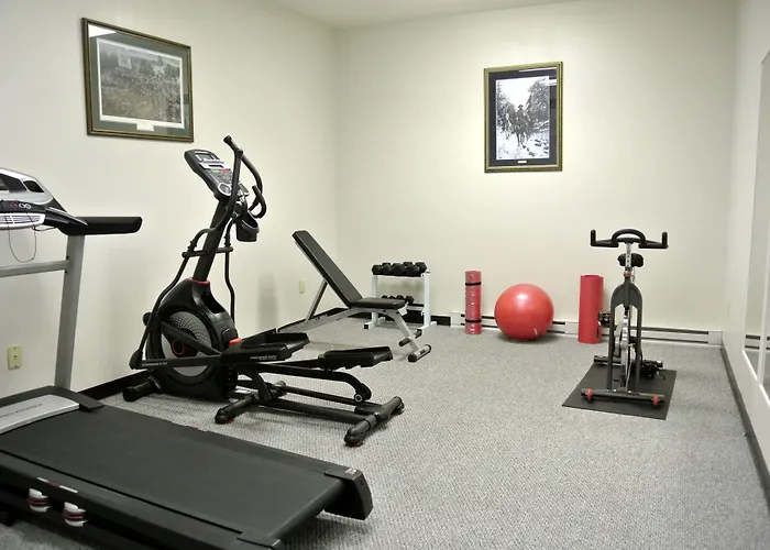 Ramada By Wyndham Strasburg - Shenandoah Valley